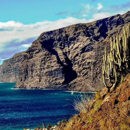 Ocean Wave Gigantes - 2 Pools & Stunning Ocean Views Lejlighed