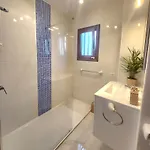 Ocean Wave Gigantes - 2 Pools & Stunning Ocean Views Apartmán *